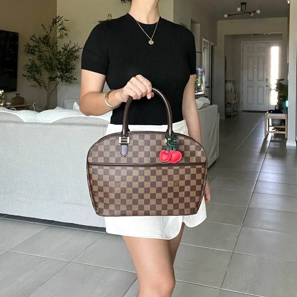 🍓LV Sarria Horizontal AR1011 - Picture 15 of 15